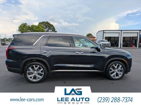 Used 2020 Hyundai Palisade SEL w/ Convenience Package FWD image 2