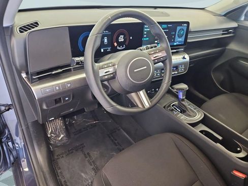 Certified 2025 Hyundai Kona SEL AWD/4WD image 13