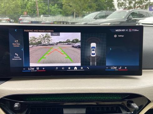 Used 2025 BMW 330i xDrive Sedan w/ Convenience Package AWD/4WD image 21