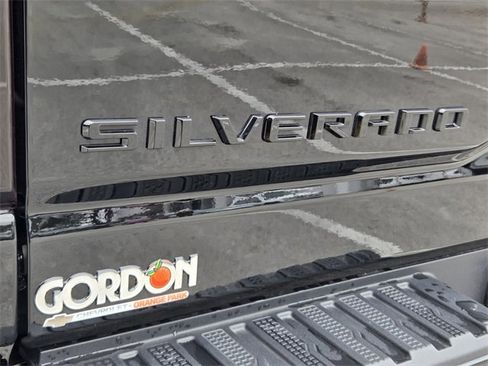 Used 2025 Chevrolet Silverado 2500 LTZ w/ Trail Boss Package image 19