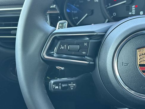 New 2026 Porsche Macan AWD/4WD image 27