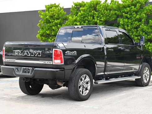 Used 2017 RAM 2500 Limited AWD/4WD image 2