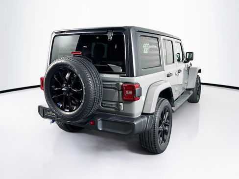 Used 2023 Jeep Wrangler Unlimited Sahara AWD/4WD image 9