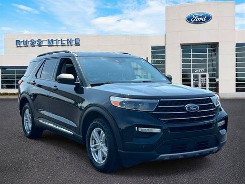 Used 2022 Ford Explorer XLT w/ Equipment Group 202A AWD/4WD image 1
