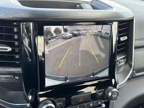 Used 2024 RAM 1500 Laramie image 15