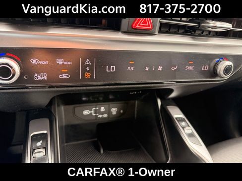 Certified 2025 Kia Sorento S image 21