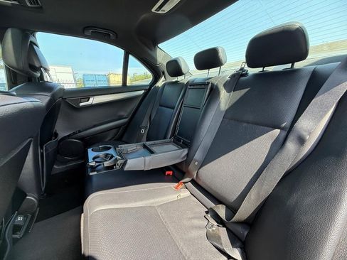 Used 2013 Mercedes-Benz C 250 Sedan image 9