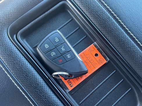 Used 2024 Chevrolet Suburban Premier image 63