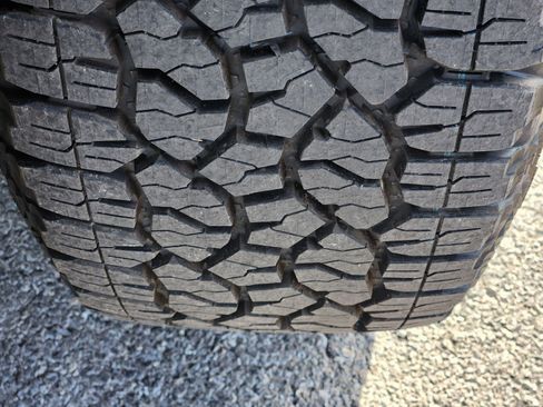 New 2026 GMC Sierra 2500 SLT w/ SLT Premium Package image 16