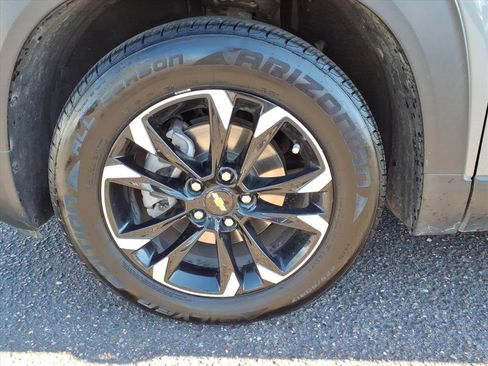 Used 2021 Chevrolet TrailBlazer LT w/ Convenience Package image 9