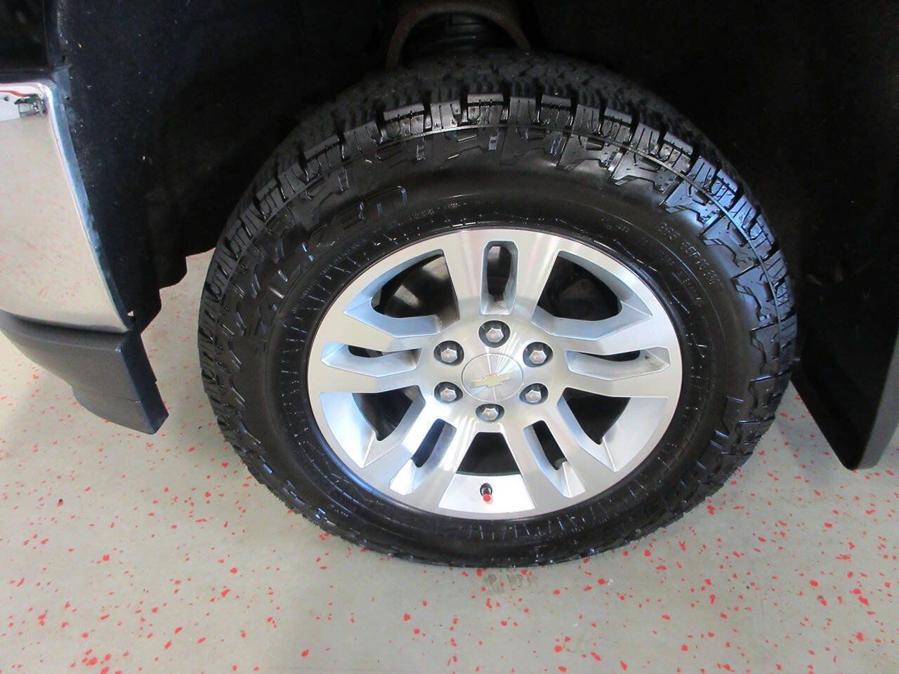 Used 2019 Chevrolet Silverado 1500 LT w/ All Star Edition AWD/4WD image 22