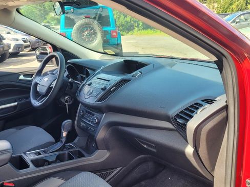 Used 2017 Ford Escape SE AWD/4WD image 25