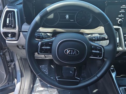 Certified 2021 Kia Sorento EX w/ Panoramic Sunroof Package AWD/4WD image 22