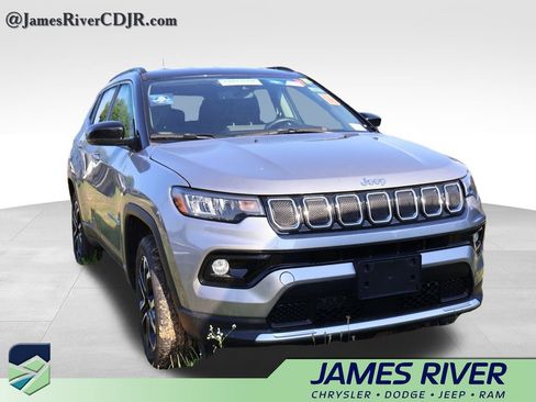 Used 2022 Jeep Compass Limited AWD/4WD image 9