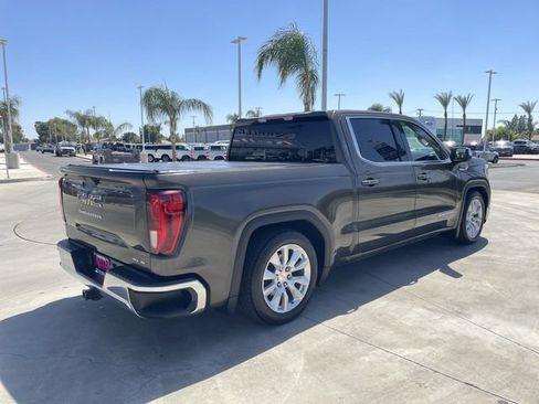 Used 2019 GMC Sierra 1500 SLE w/ SLE Value Package RWD image 8