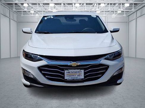 Certified 2024 Chevrolet Malibu LT FWD image 3