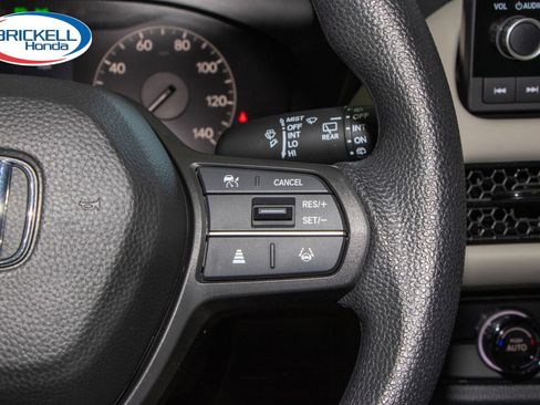 Certified 2024 Honda HR-V LX image 28