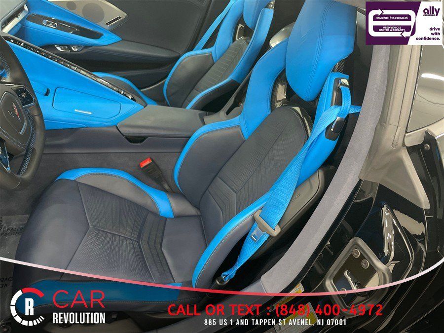 Used 2021 Chevrolet Corvette Stingray Premium Conv w/ Z51 Performance Package RWD image 11