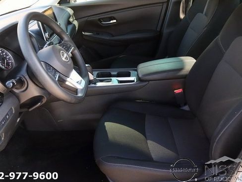 Used 2024 Nissan Sentra SV image 13