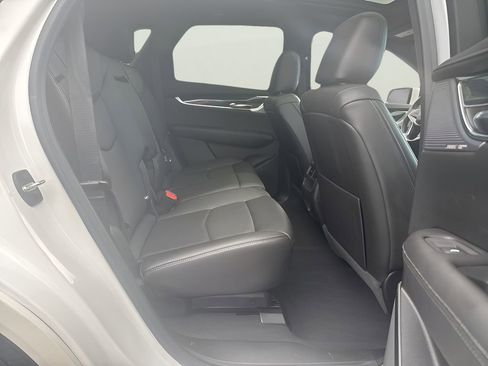 Used 2022 Cadillac XT5 Premium Luxury w/ Technology Package image 18