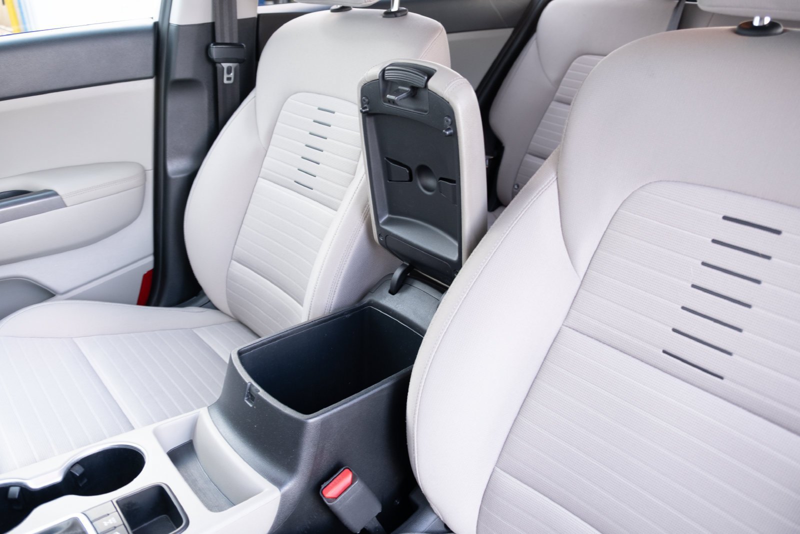 Used 2022 Kia Sportage LX w/ LX AWD Value Edition Package image 9
