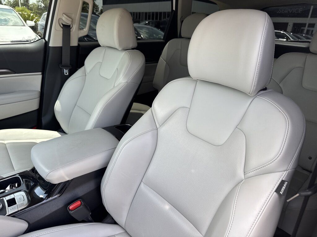 Certified 2024 Kia Telluride S w/ S Sunroof Package FWD image 30