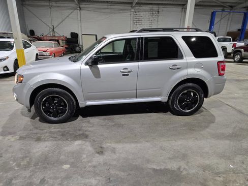 Used 2009 Ford Escape XLT image 4