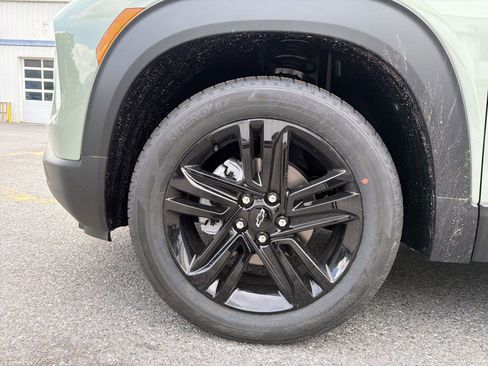 New 2026 Chevrolet TrailBlazer LT w/ Convenience Package AWD/4WD image 8