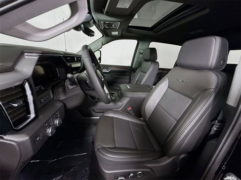 New 2026 GMC Sierra 3500 Denali w/ Denali Reserve Package image 17
