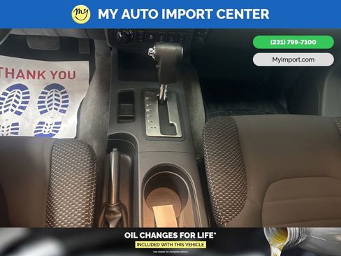 Used 2018 Nissan Frontier PRO-4X image 22