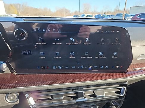 New 2026 Chevrolet Traverse RS image 17