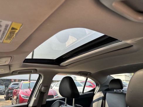 Used 2016 Acura TLX FWD image 25