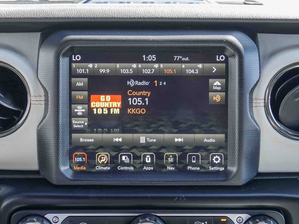 Used 2022 Jeep Wrangler Unlimited Sahara AWD/4WD image 13