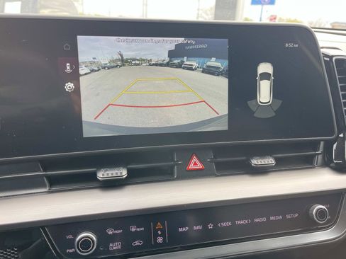 Used 2023 Kia Sportage EX image 38