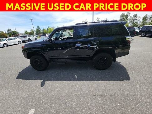 Used 2024 Toyota 4Runner TRD Off-Road Premium w/ Off Road Premium Plus Package AWD/4WD image 9