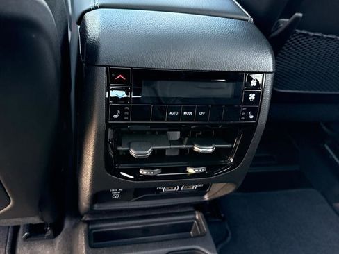 New 2025 Jeep Grand Cherokee L Limited AWD/4WD image 27