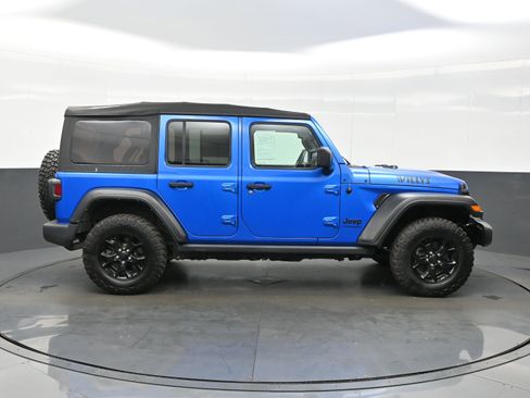Used 2021 Jeep Wrangler Unlimited Sport image 7