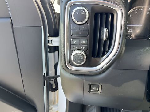 Used 2023 GMC Sierra 3500 SLE w/ SLE Convenience Package AWD/4WD image 24