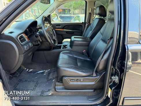 Used 2012 Chevrolet Tahoe LT w/ Luxury Package AWD/4WD image 12