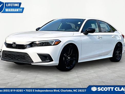 Used 2024 Honda Civic Sport image 3