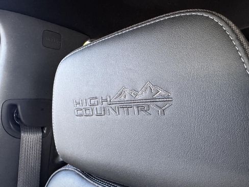 Certified 2022 Chevrolet Silverado 2500 High Country w/ Z71 Off-Road Package AWD/4WD image 42