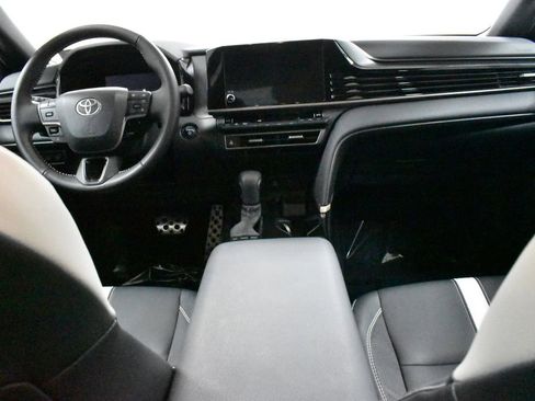Certified 2025 Toyota Camry SE image 18