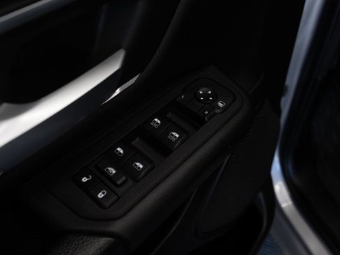 Used 2025 RAM 1500 Big Horn AWD/4WD image 17