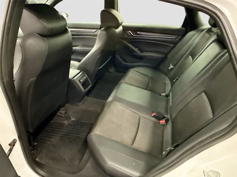 Used 2022 Honda Accord Sport image 5