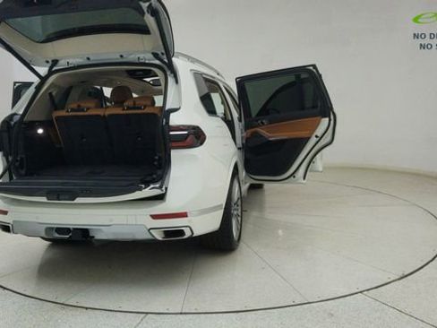 Used 2026 BMW X7 xDrive40i AWD/4WD image 82