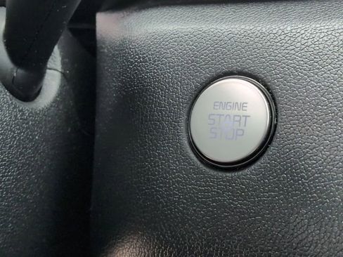 Used 2022 Kia Sorento S FWD image 17
