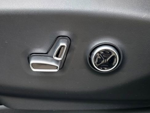 New 2026 Chrysler Pacifica Pinnacle image 22