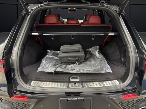 Used 2025 Genesis GV70 2.5T w/ Sport Prestige Package image 15