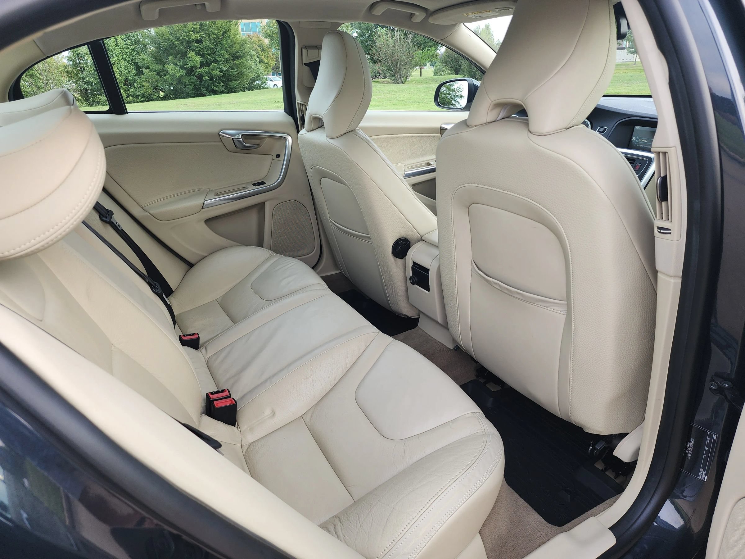 Used 2012 Volvo S60 T5 FWD image 11