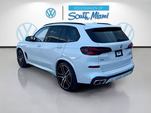 Used 2025 BMW X5 M60i w/ Climate Comfort Package image 5